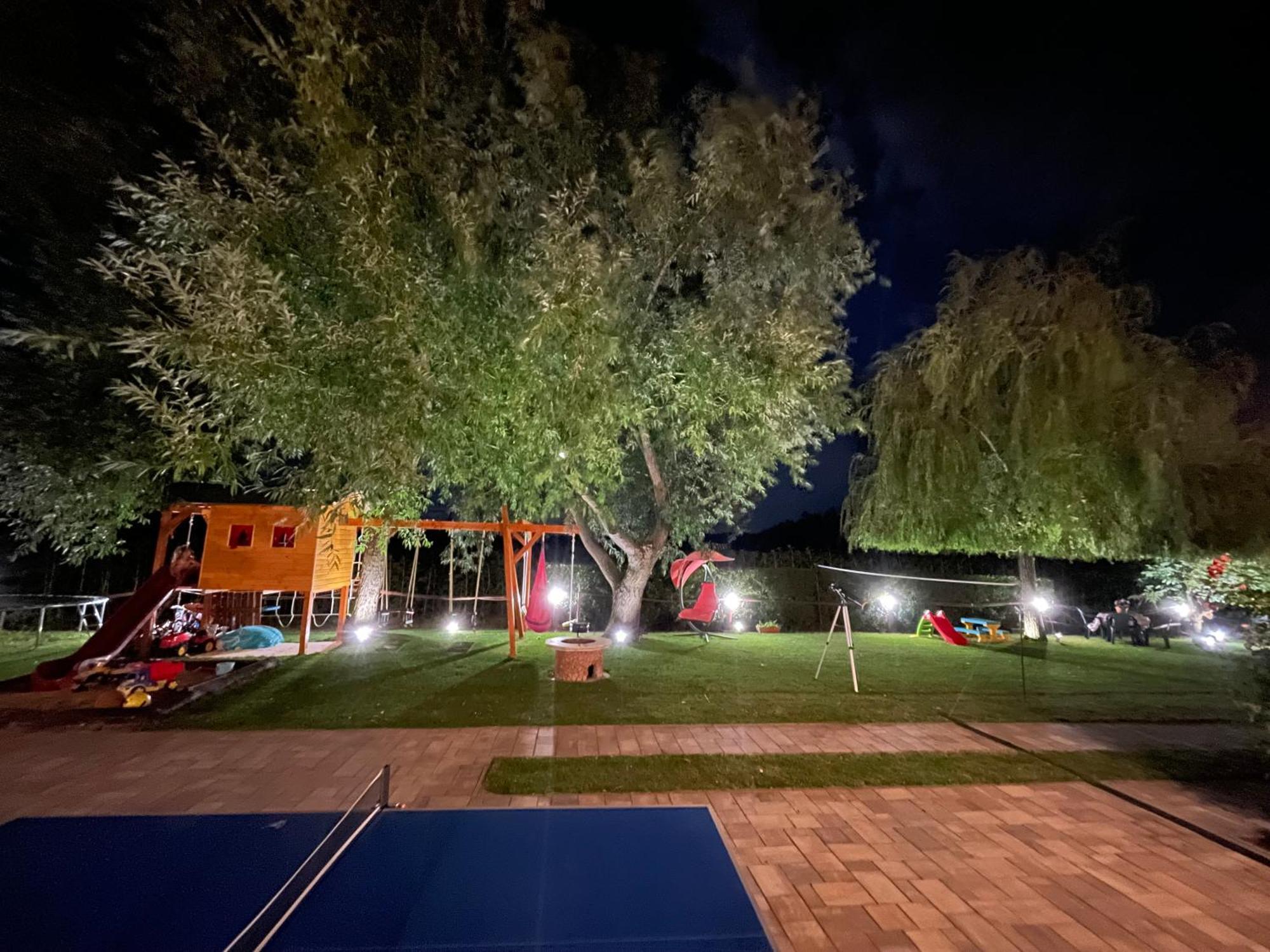 Linett Apartman Хайдусобосло Экстерьер фото